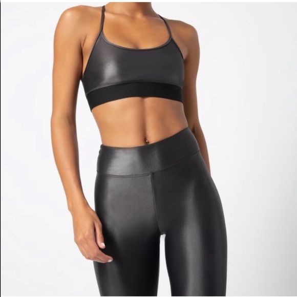 Koral Pants - KORAL Sports Bra & Capri Leggings Set Gunmetal Lustrous Liquid Sheen Small